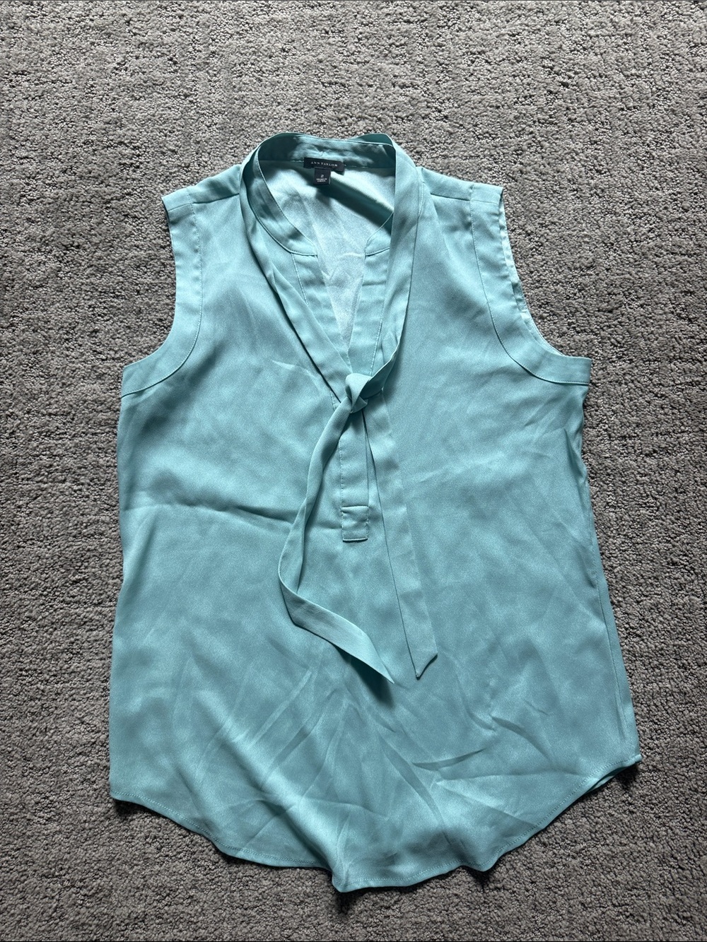 Ann Taylor Sleeveless Tie-Neck Blouse in Aqua